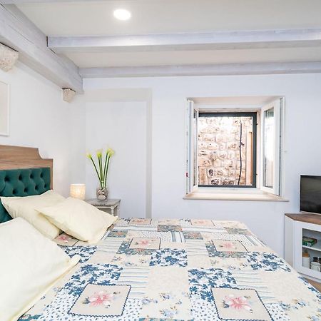 Solis Rooms Old Town ดูบรอฟนิก ภายนอก รูปภาพ