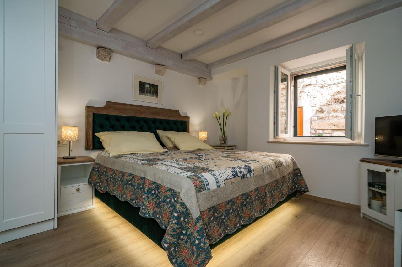 Solis Rooms Old Town ดูบรอฟนิก ภายนอก รูปภาพ