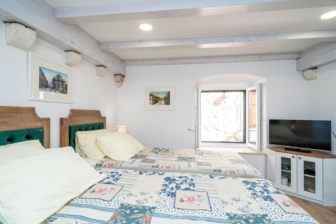 Solis Rooms Old Town ดูบรอฟนิก ภายนอก รูปภาพ